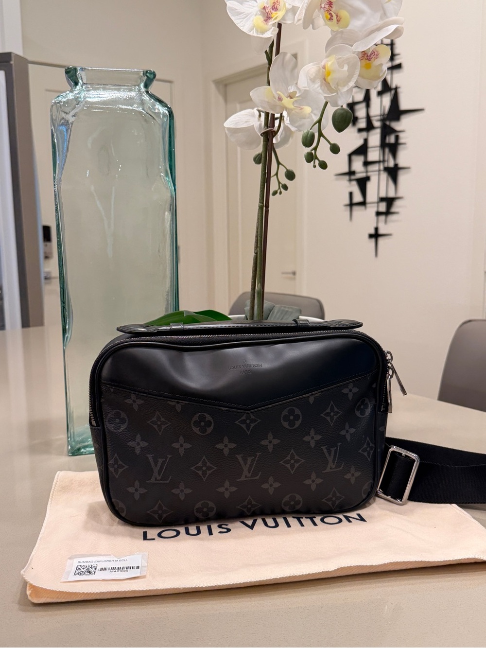 Louis Vuitton Bumbag Explorer - Monogram Eclipse